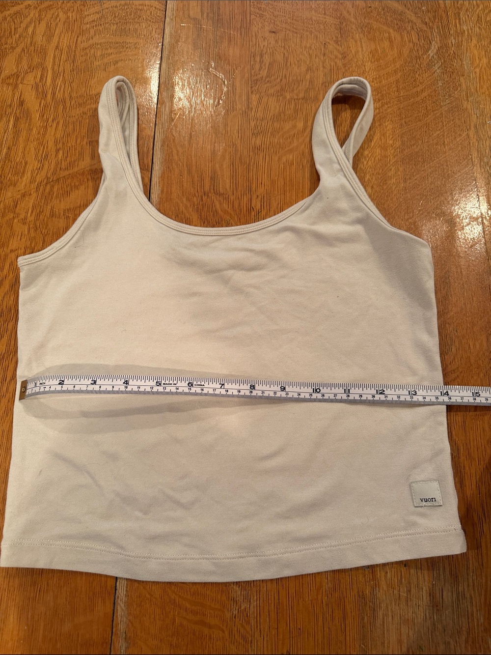 Vuori Cream Ribbed Scoop Crop Tank